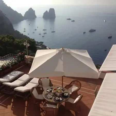 Paradise Capri