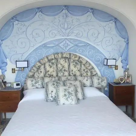 Villa Paradise *