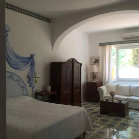 Paradise Capri